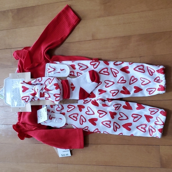 Baby Girls Steal Daddy's Heart Valentines Day Layette Set Outfit Size 3 9 mo NWT - Picture 3 of 3